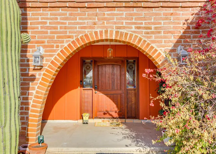 Main House + Casita: Peaceful Retreat! * Tucson
