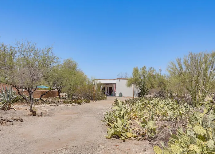 Main House + Casita: Peaceful Retreat! *