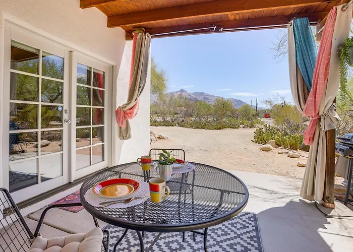 Main House + Casita: Peaceful Retreat!