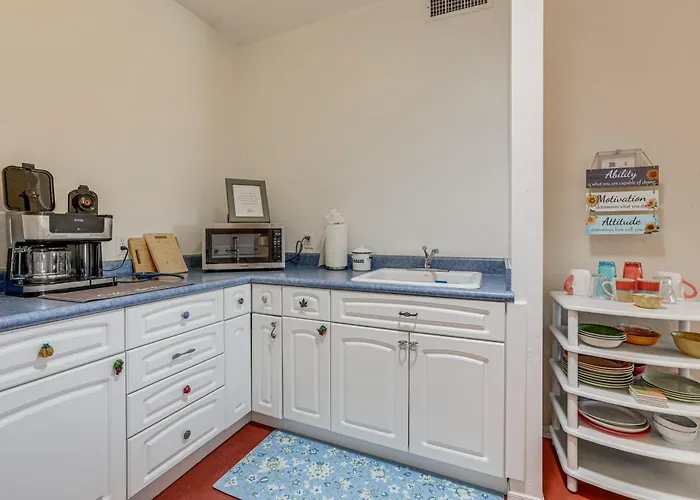 Main House + Casita: Peaceful Retreat! * Tucson